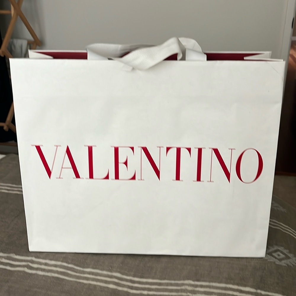 Valentino bag, authentic.